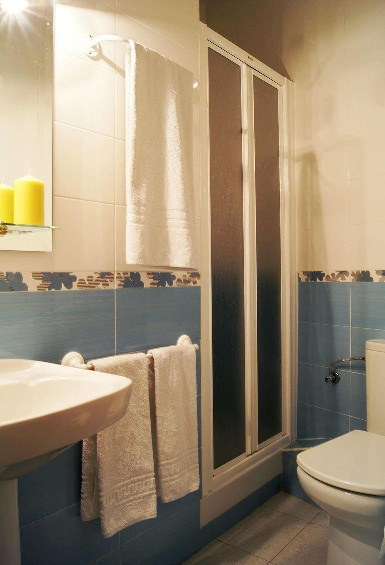 Hostal Alistana Madrid Exterior foto