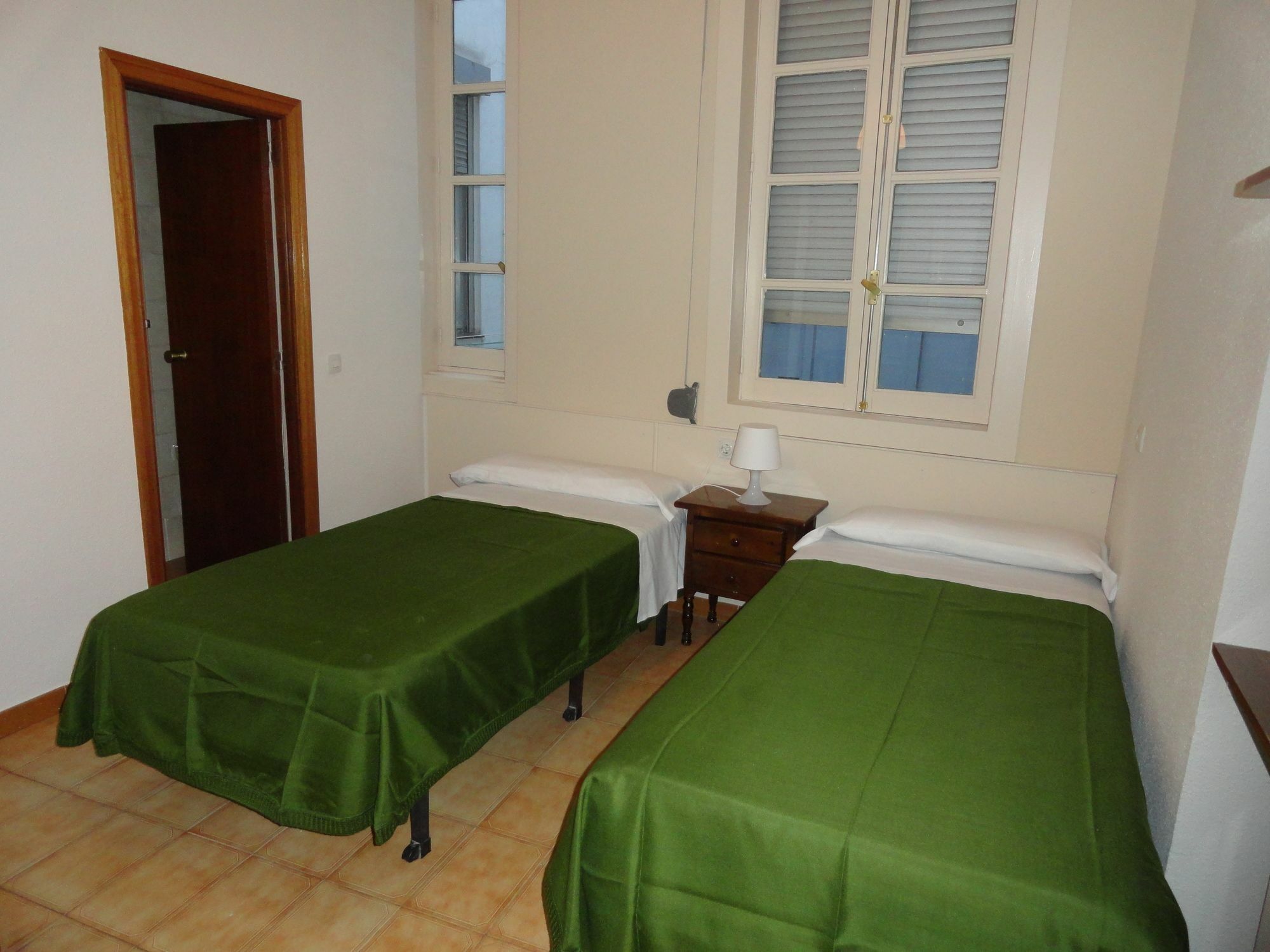 Hostal Alistana Madrid Exterior foto